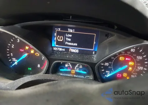 2017 Ford Escape Se z USA, uszkodzony, nr VIN 1FMCU9GD9HUE89531